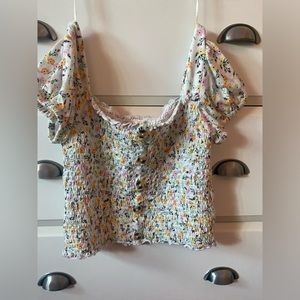 Brand is Old navy size S/M